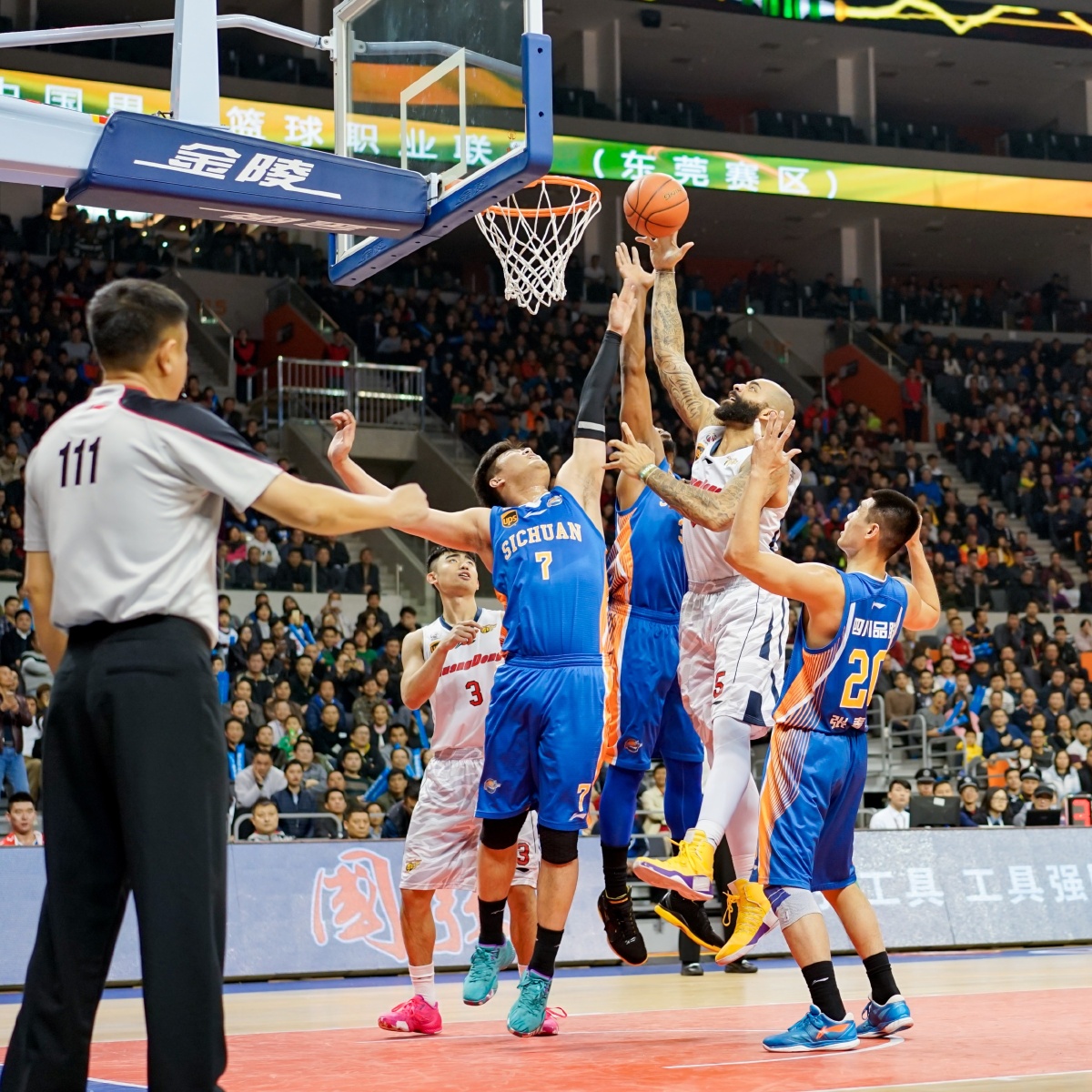 TA：萨拉赫类似C罗曼联最后时光，巨星都难接受地位被削弱