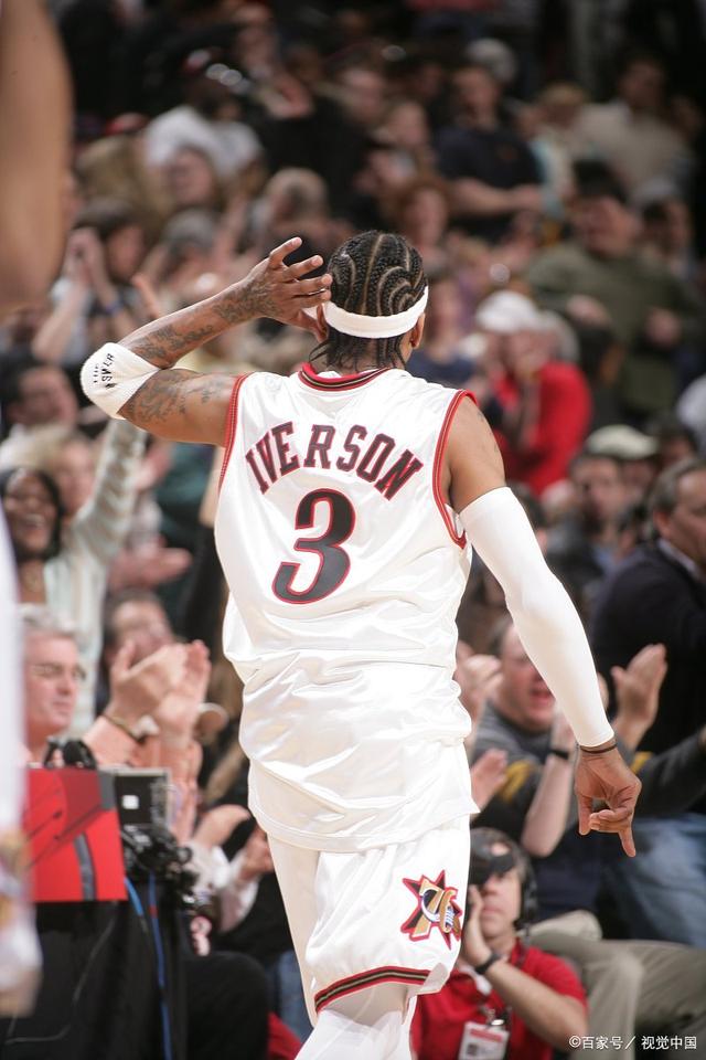 欧冠赛场精彩瞬间：皇马主场2-0取胜,