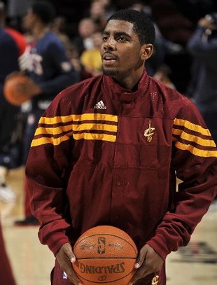 路易斯-迪亚斯导致阿什拉夫受伤，摩洛哥记者：你是个罪犯