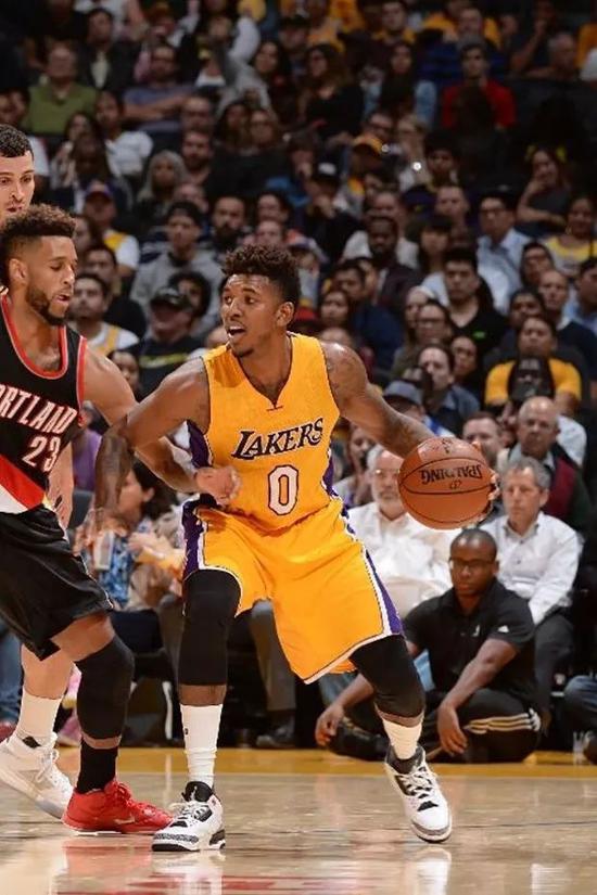 大霍霍吃饱，孔蒂胜尤文反超国米！疯狂富勒姆被收拾打回原形！