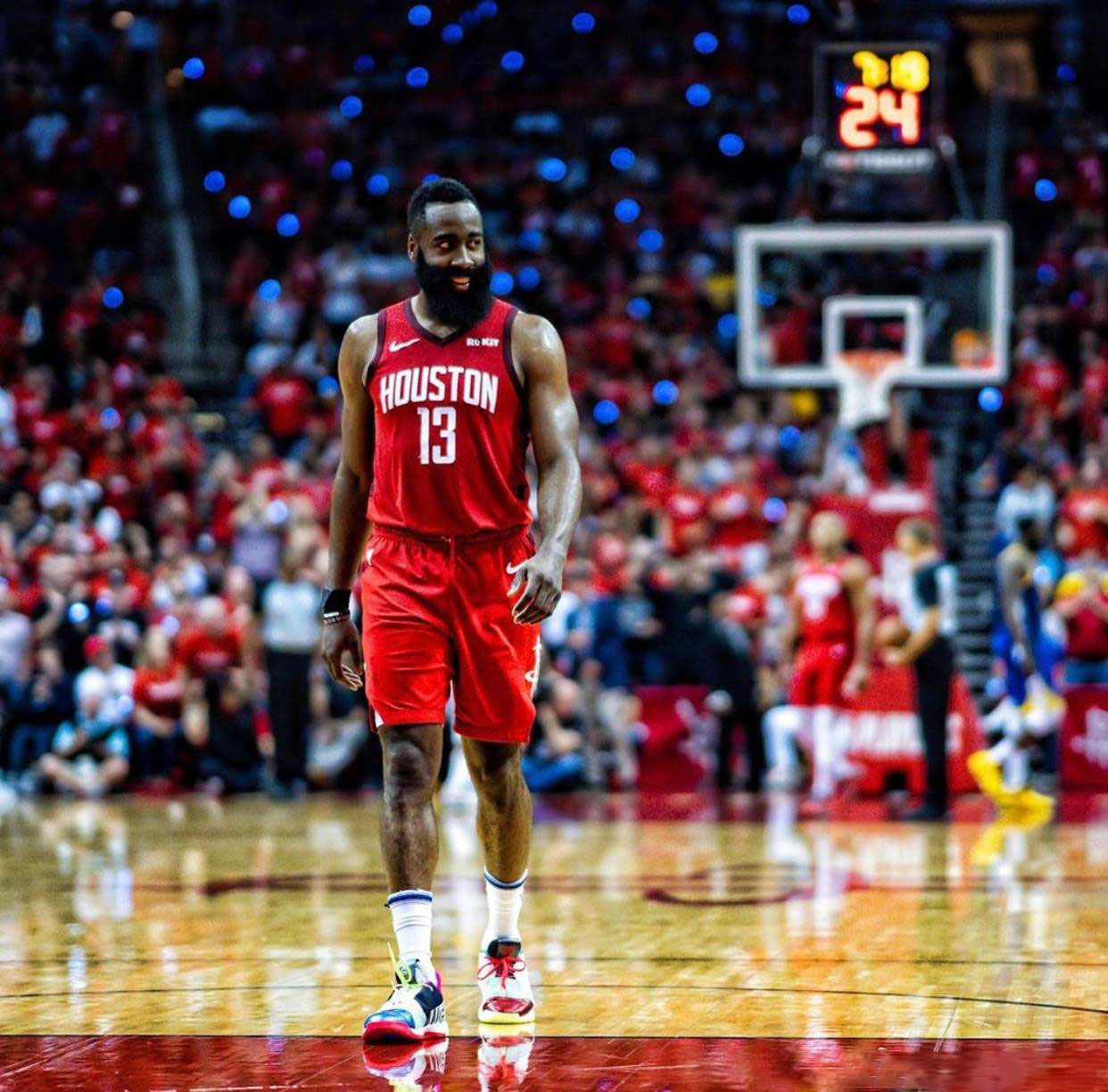 全市场：尤文有意签下弗拉泰西，也将尝试与弗拉霍维奇续约