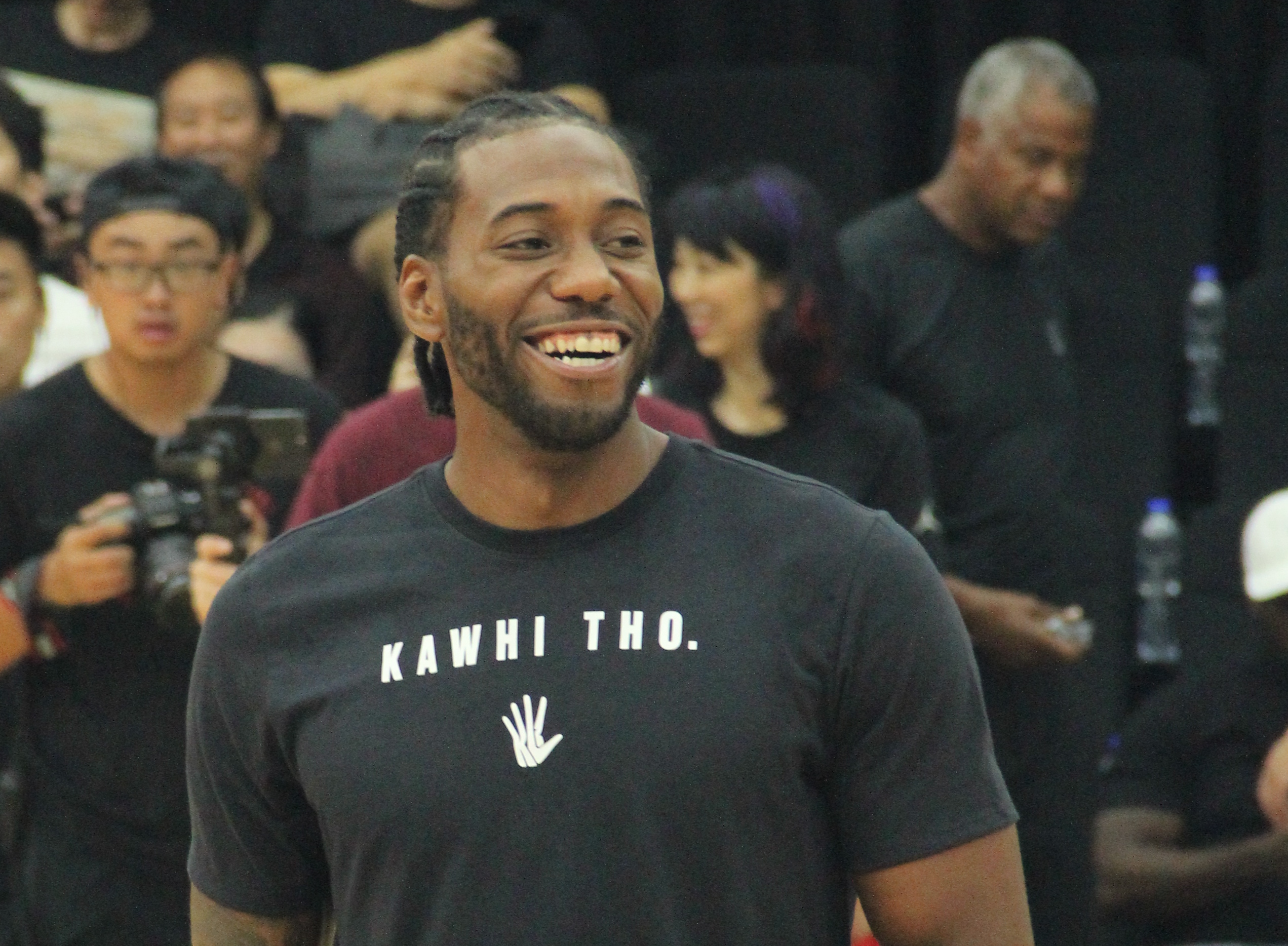 记者：梅西到诺坎普后请求工作人员入场许可，巴萨欣然同意