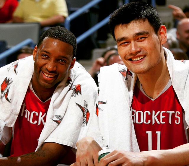 2025巴甲10月最佳球员：帕尔梅拉斯中锋维托尔-罗克