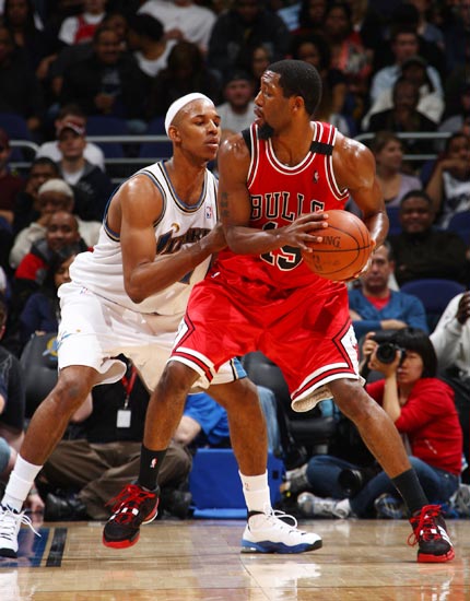 西蒙：库尔图瓦是世界最佳门将，他扑不出的球谁也扑不出来